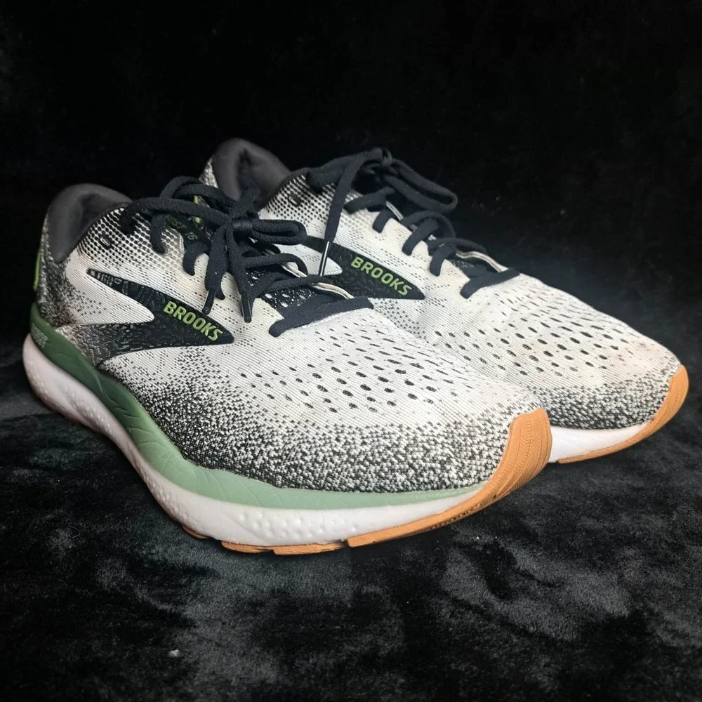 Brooks Ghost 16 Men's‎ Size 13 D (Medium) Running Shoes White Black